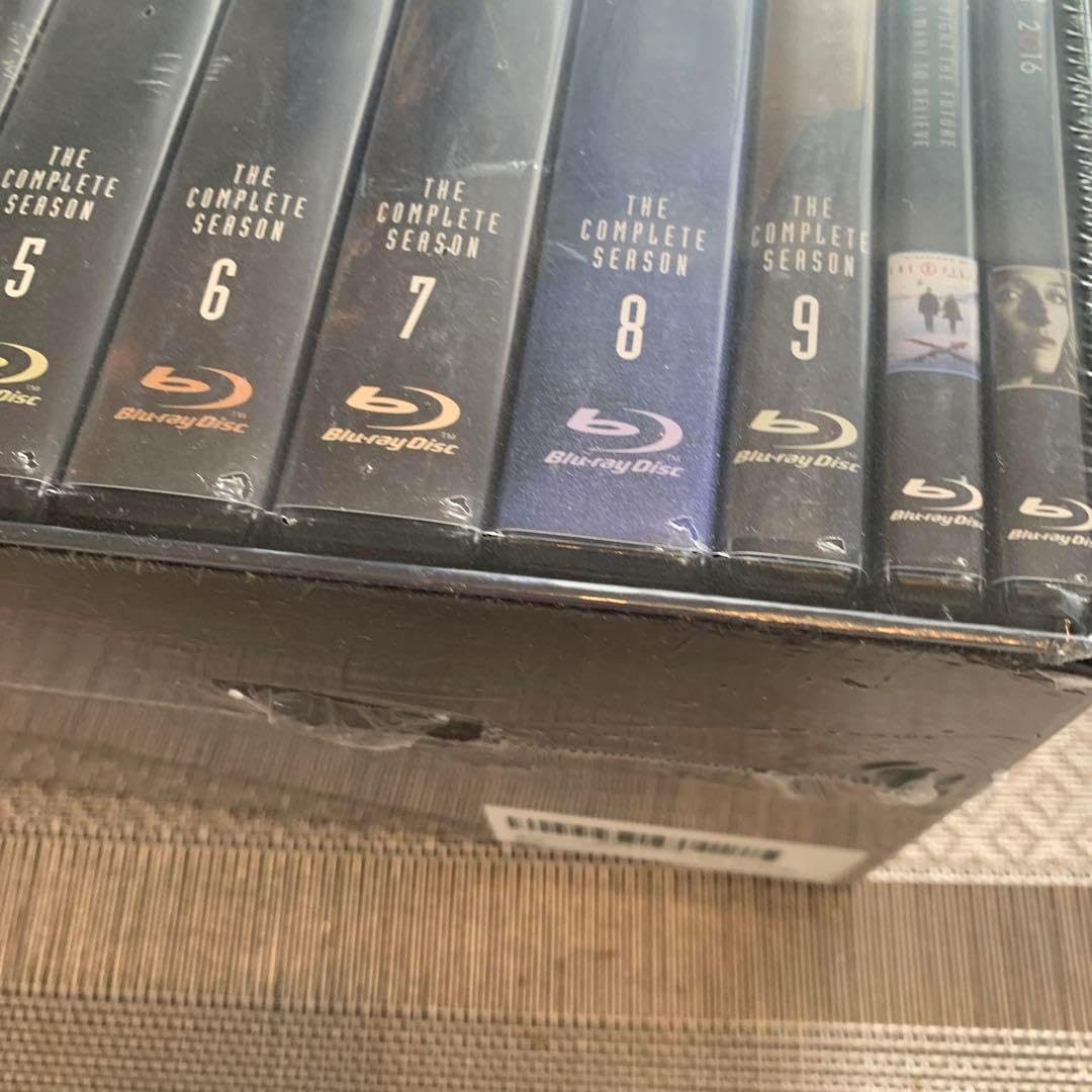 X-ファイル コンプリートブルーレイBOX〈58枚組〉X-ファイル2018付き